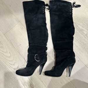 Elegant Black Knee-High Women's Boots
